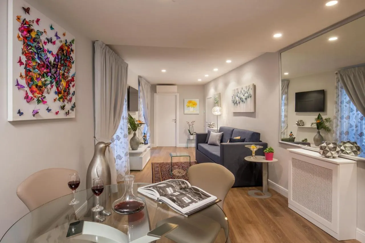 Mytale Apartment Luxury Spagna Rome 0*,  Italy